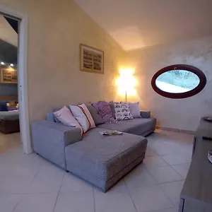La Mansarda Colorata , Rio Marina Italia
